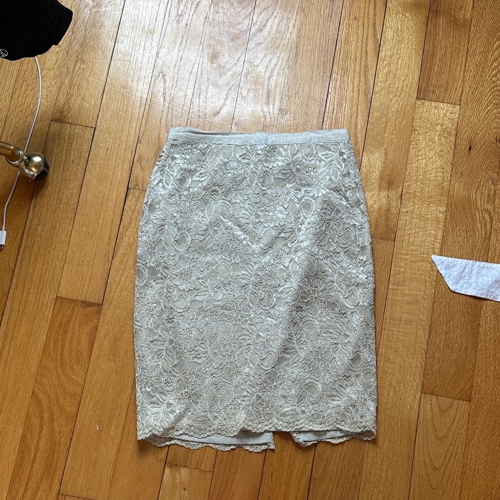 New York & Company Lace Pencil Skirt in Light Cream